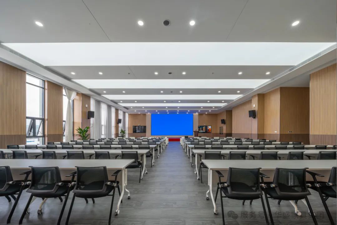 华盛家具集团助力头部企业TCL空调营造高效协作办公空间 华盛家具集团助力头部企业TCL空调营造高效协作办公空间