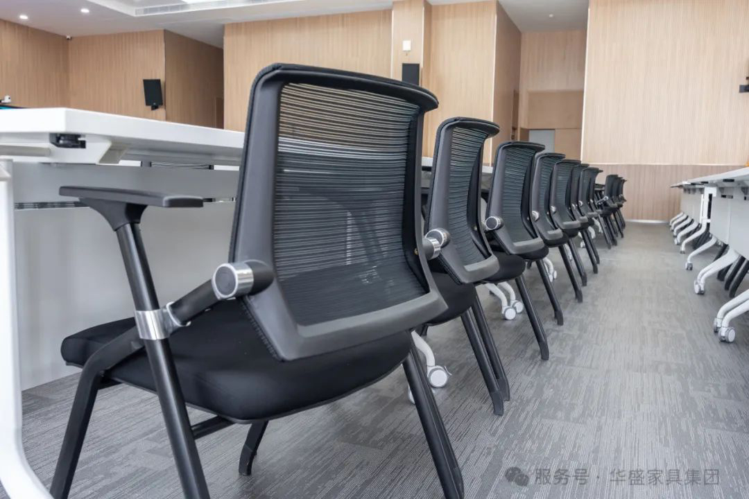 华盛家具集团助力头部企业TCL空调营造高效协作办公空间 华盛家具集团助力头部企业TCL空调营造高效协作办公空间